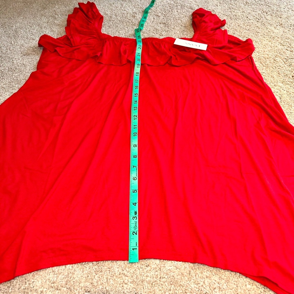 NWT Women’s Ruffle Tankwith handkerchief hemline. Size 26/28 - Picture 5 of 8